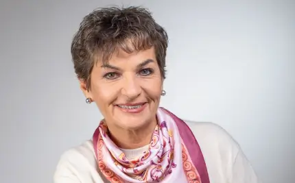 hopelaserie-docuserie-cambio-climatico-soluciones-christiana-figueres